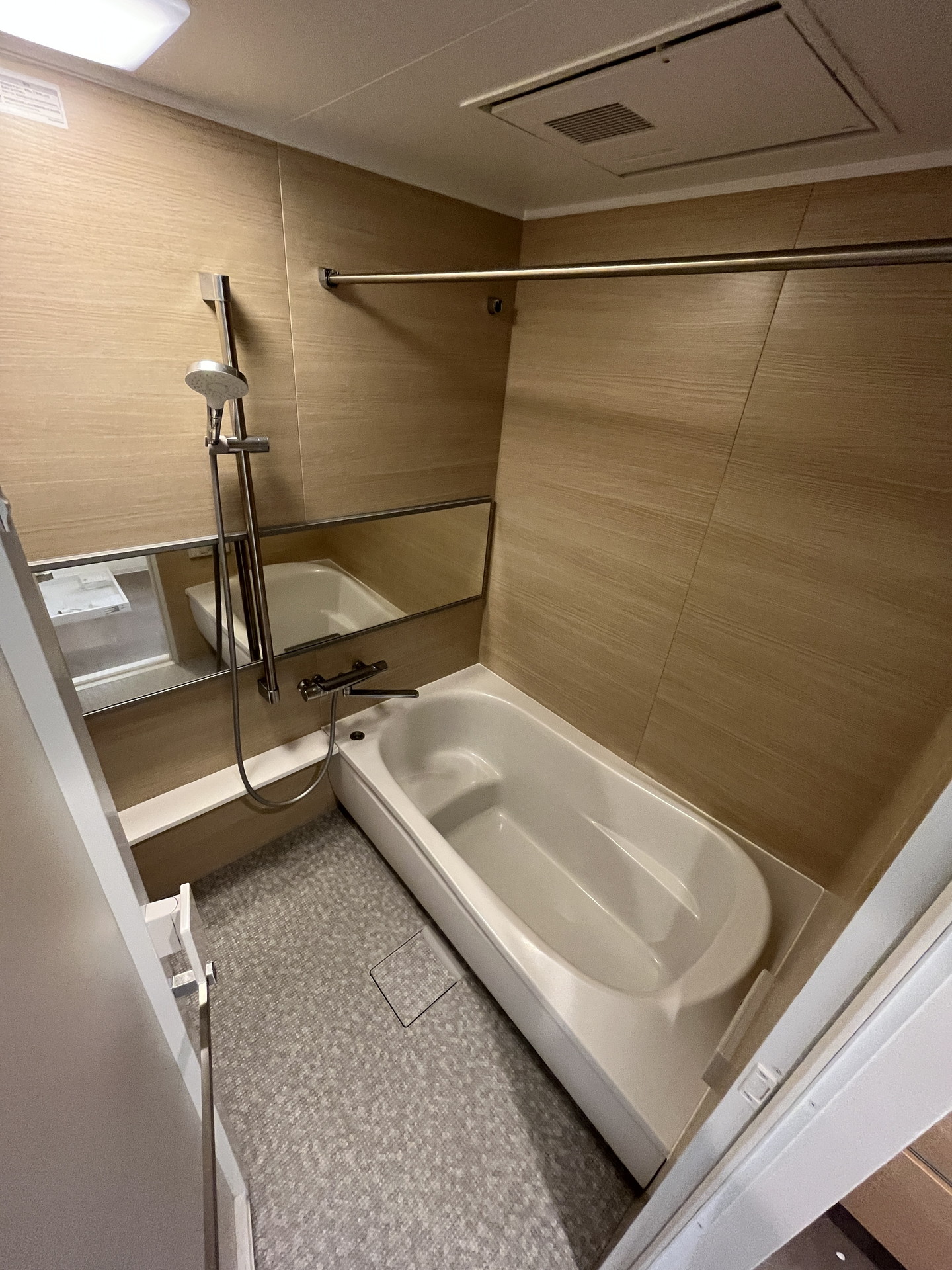 シャワールーム