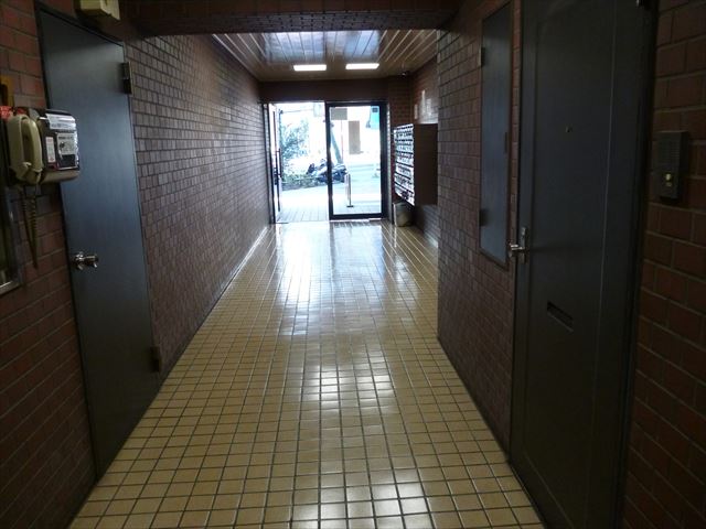 建物エントランス